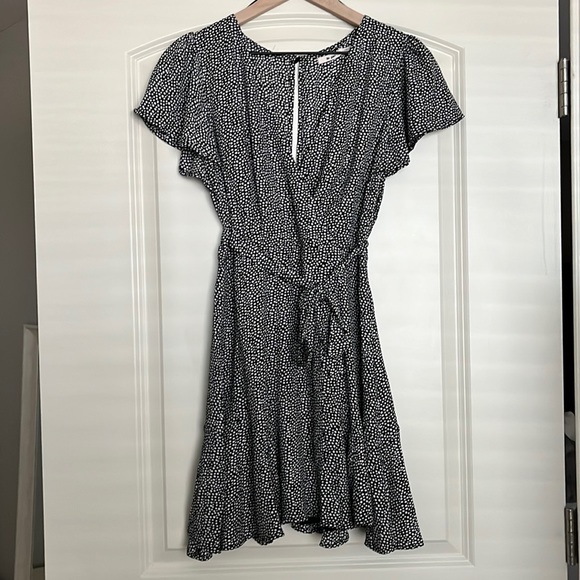 Becca Flutter Sleeve Godet Mini Dress NWT - Picture 3 of 9